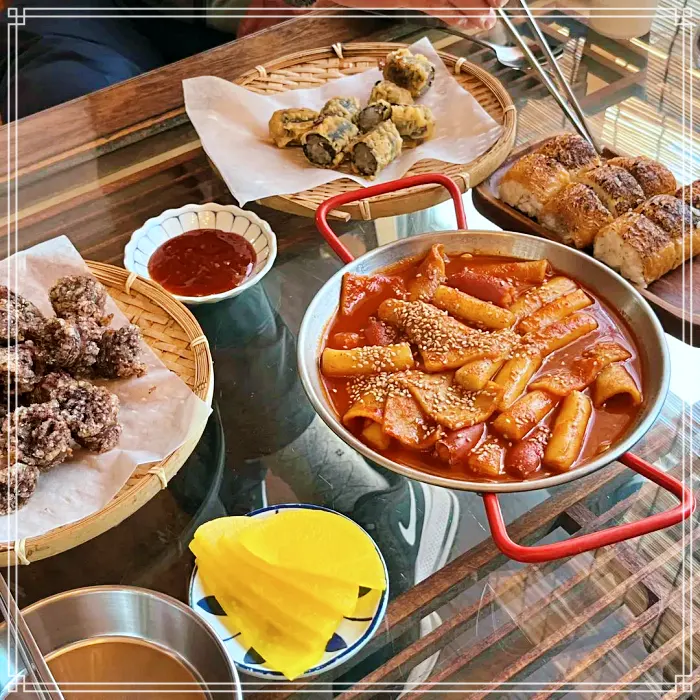 경남 남해 맛집 바닷가 마을 오션뷰 레트로 분식집, 떡볶이