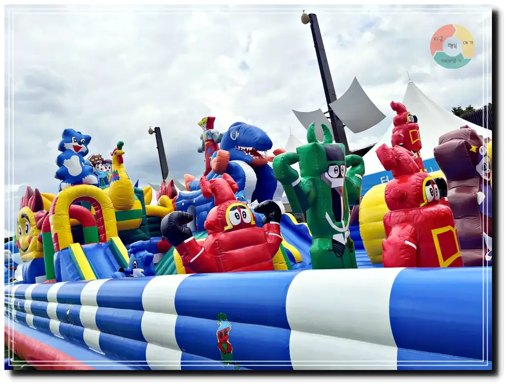 에어바운스-미끄럼틀-건널목-로보트-공룡