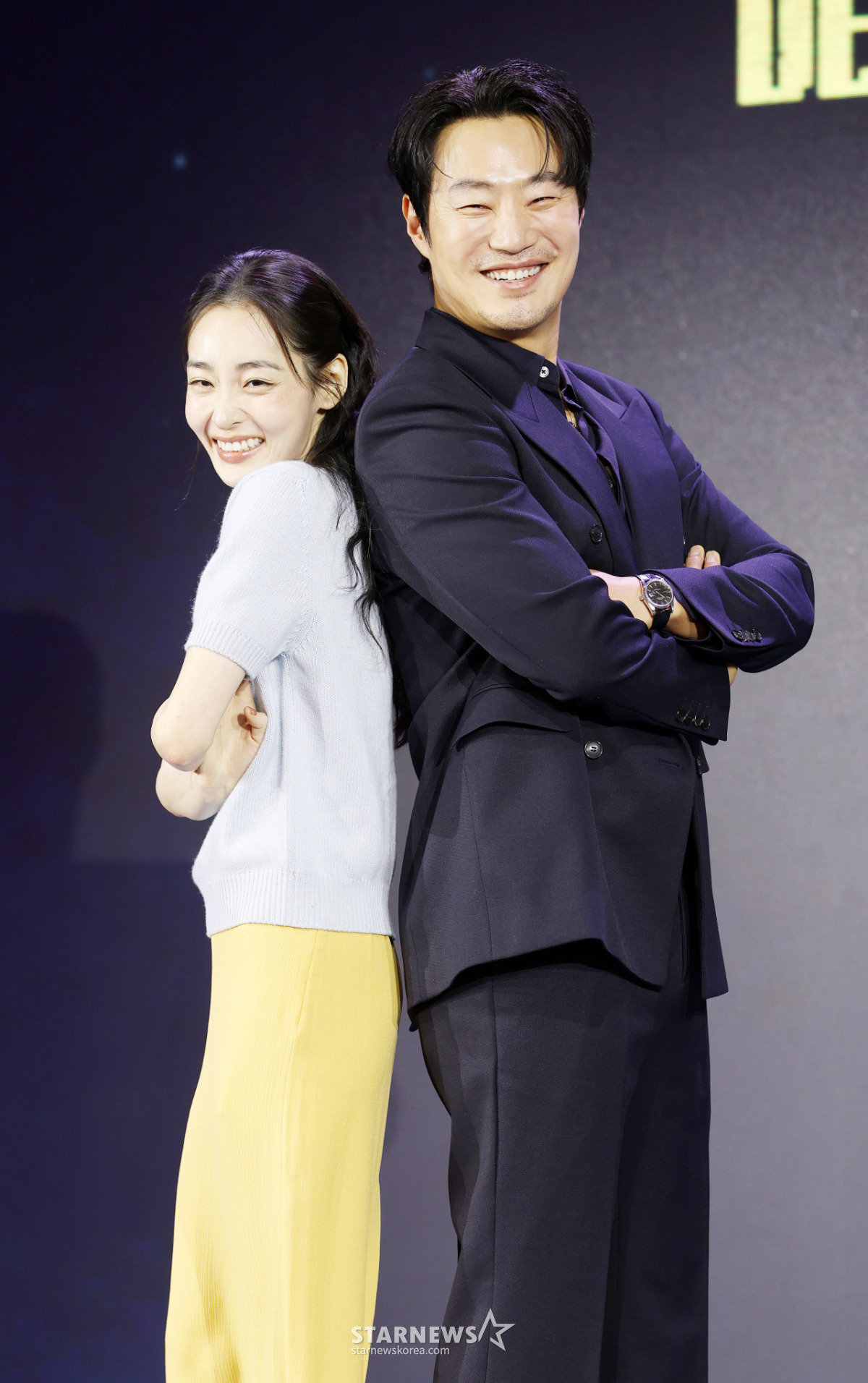 꿀알바 김민하와 이희준 제작발표회 포즈