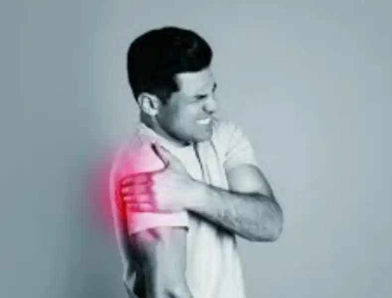 병원 치료가 필요한 어깨통증