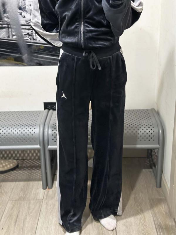 나이키 여성 조던 플라이트 벨루어 와이드 조거 팬츠 DV1404