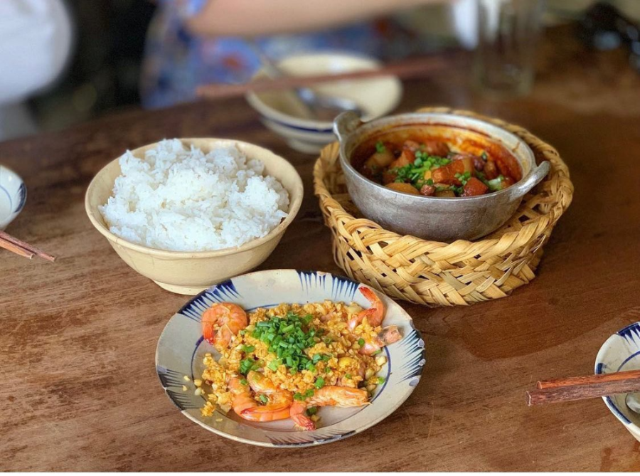 Bếp H&ecirc;n Restaurant