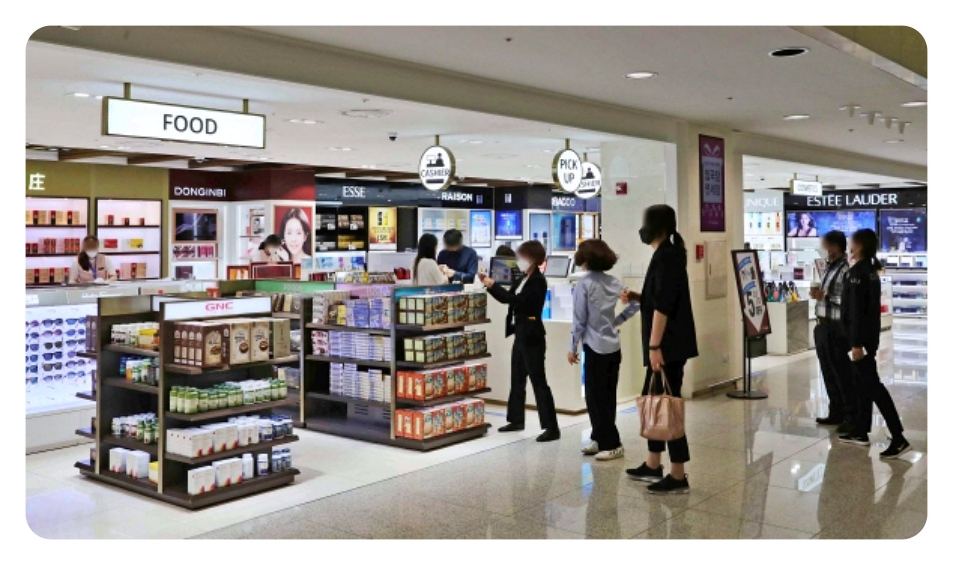 인천공항 면세점에서 주류(위스키·사케 등)를 구매하는 구역