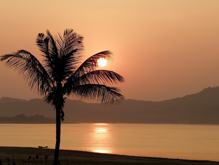 미얀마 섬 해변 일몰 사진
