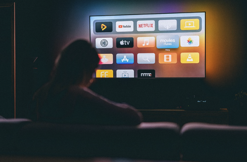 넷플릭스, 디즈니+, 유튜브&hellip; 어디서 뭘 봐야 할까?