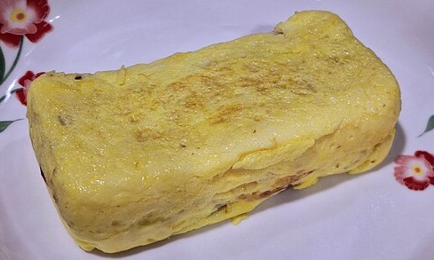 글의 이해를 돕기 위한 달걀 오믈렛 이미지