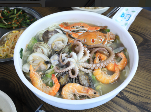 옛날보리밥 삼색칼국수 대표 메뉴