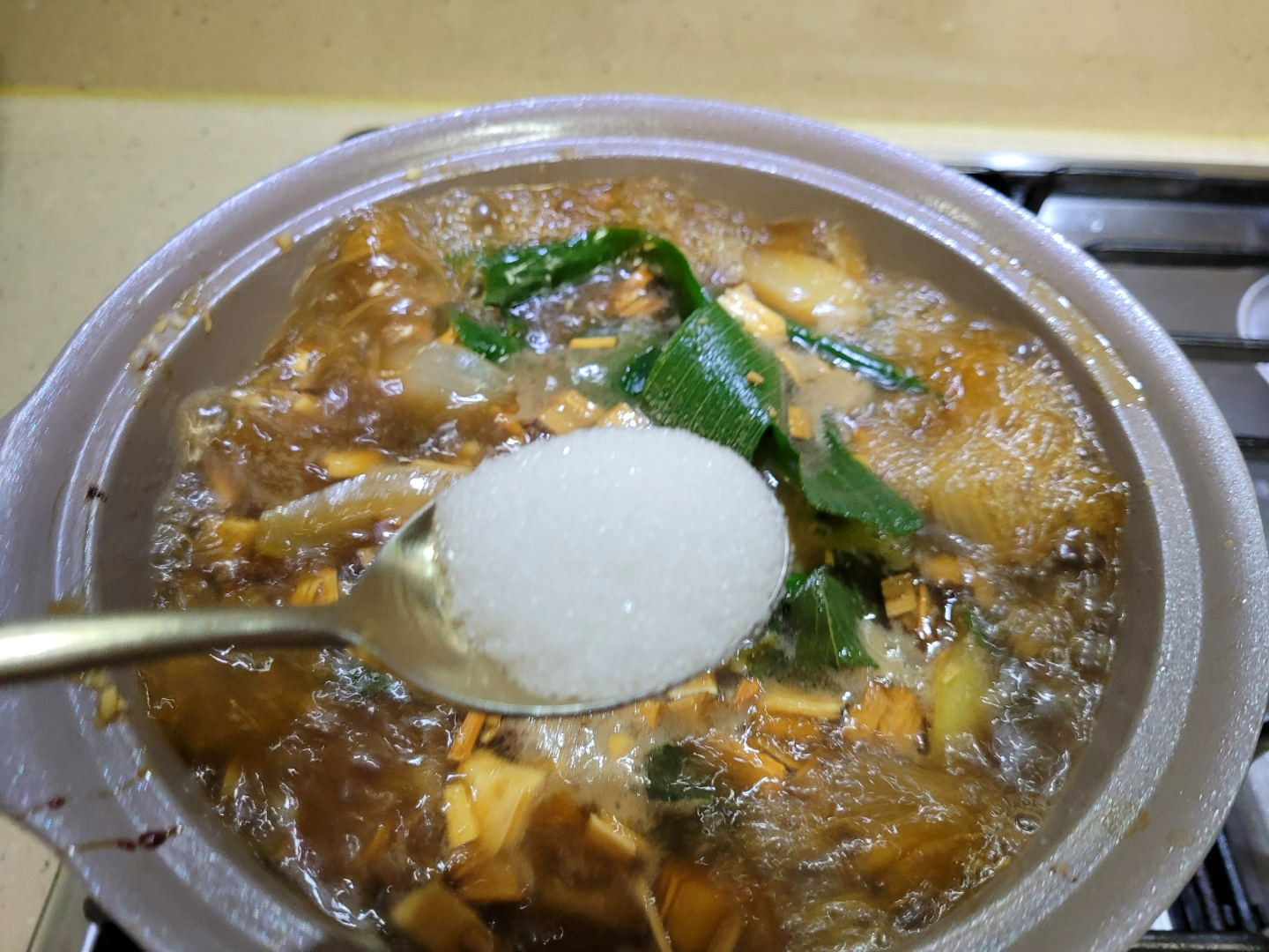 돼지고기 수육 삶는 방법,한방 수육 삶는 법.