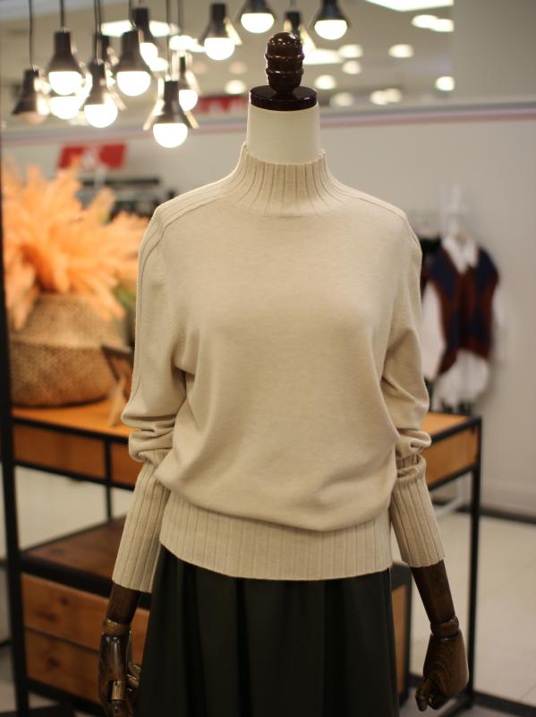 스테파니 골지 폴라 니트 A22SW2415