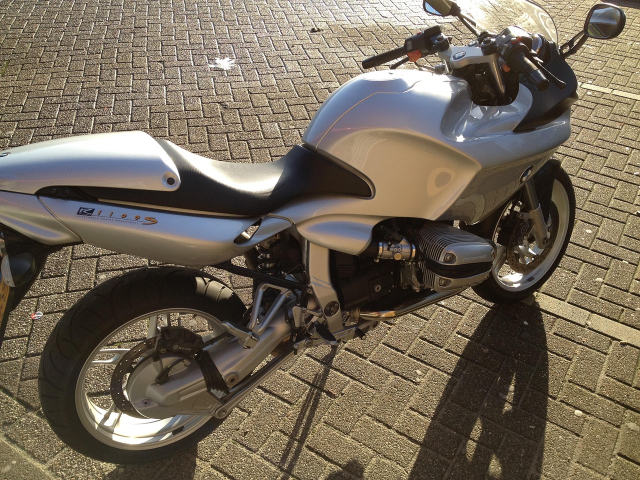 전기바이크 vs 스쿠터 차이점 (가격, 연비, 편의성)