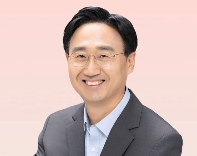 신범철 전 국방차관 프로필 나이 고향 학력 재산