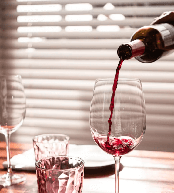 와인 종류별 건강 효과 비교: 레드 vs 화이트 vs 스파클링