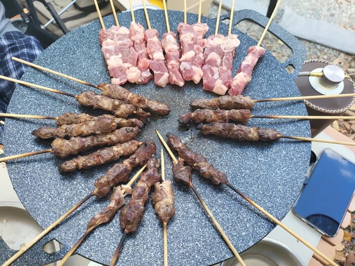 양꼬치-굽는사진