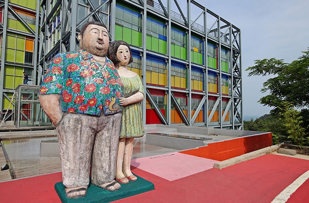 하슬라-아트월드-커플조각