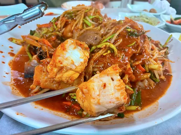 식객 허영만 백반기행 161회 김재경 편 해물찜 아귀탕 아귀찜 서천 노포 맛집 소개
