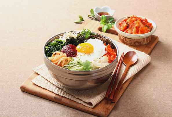 비빔밤과-김치