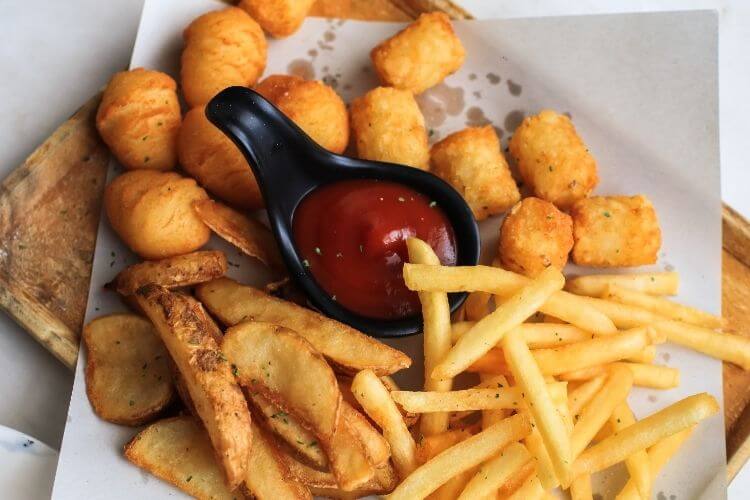 기름기 많은 튀김류