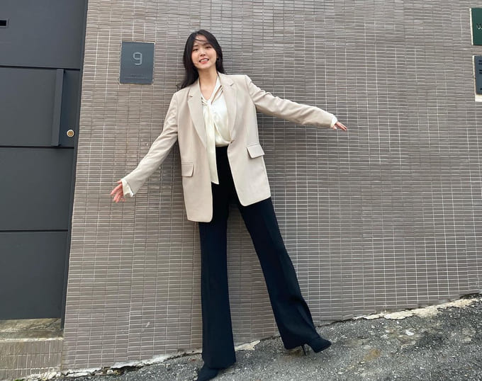 배우 김지은 사복