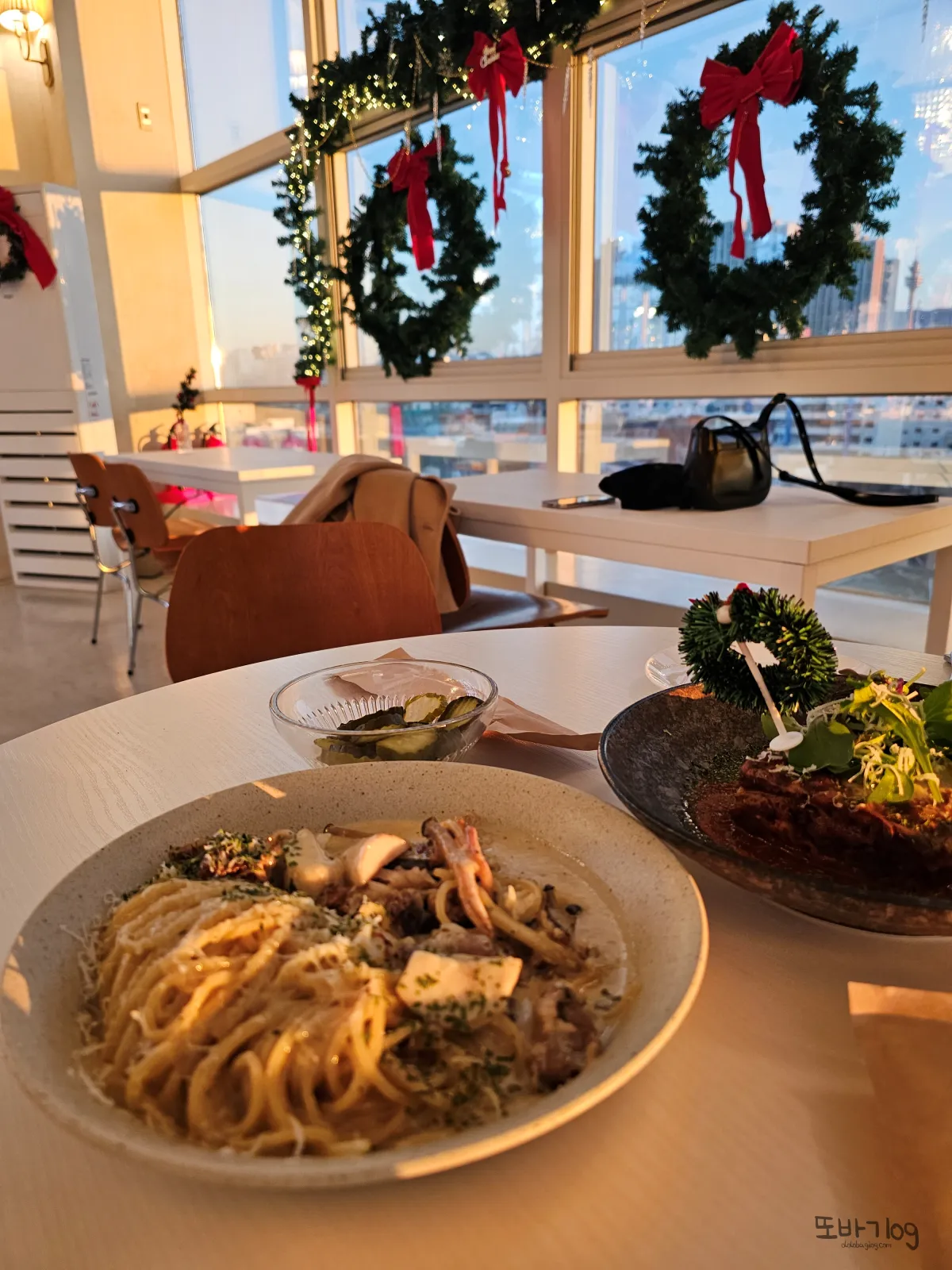 대구서구-피아자-크리스마스-연말분위기-장식