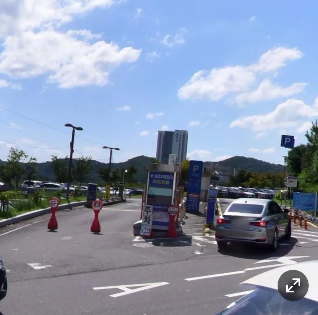 울산역KTX주차장입구_멀리서본모습