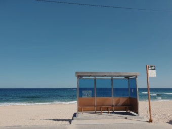 BTS버스정류장 사진