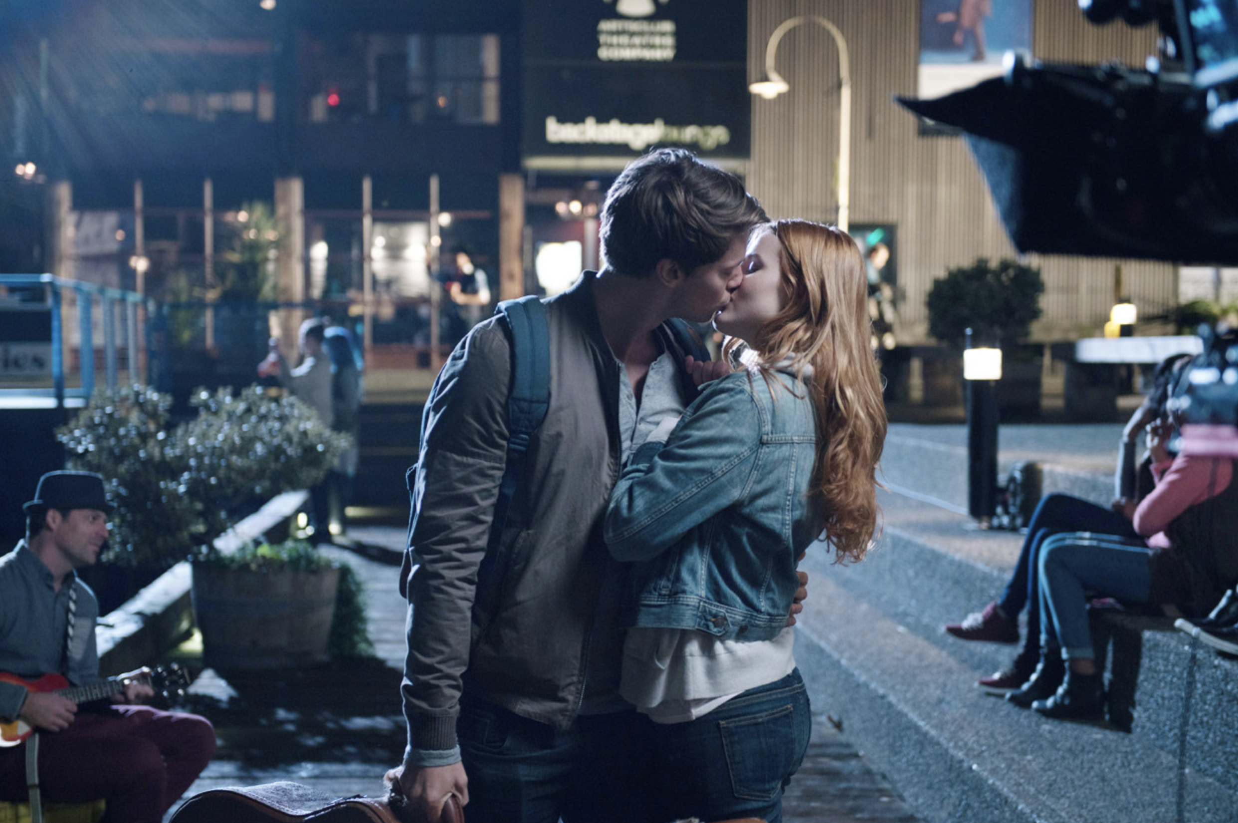 영화 미드나잇 선 관련 사진