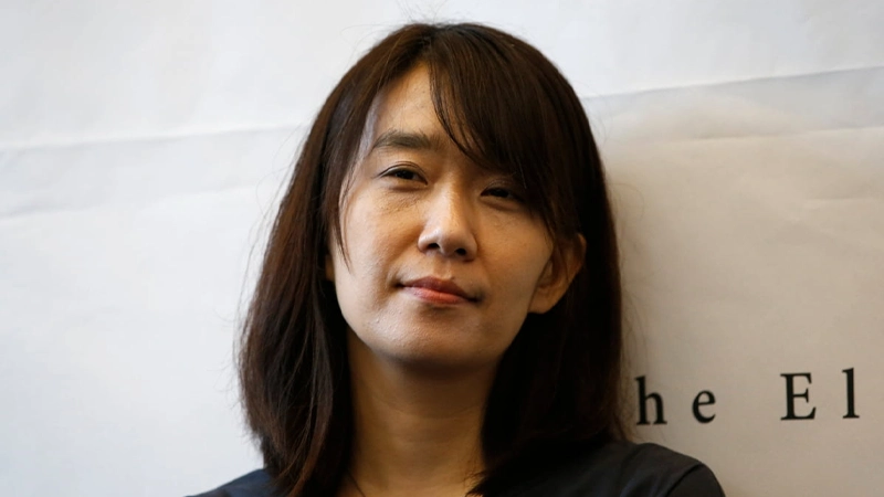 한강 작가의 대표 작품 목록과 책 소개: 채식주의자부터 작별하지 않는다까지