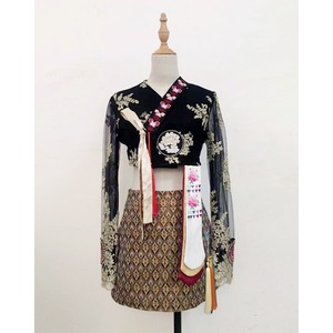 블랙핑크 개량 한복 저고리 무대의상 퓨전 리사 제니