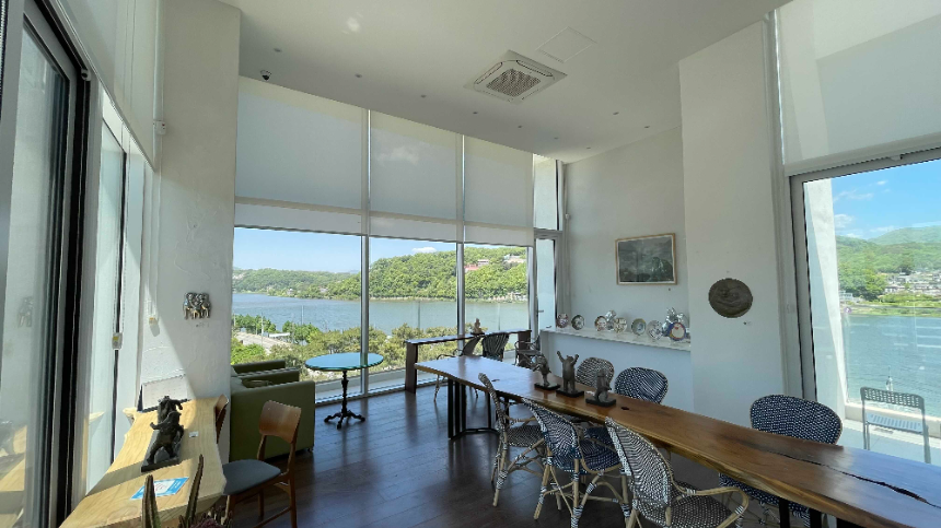 양평 갤러리 카페 카포레 3층 실내