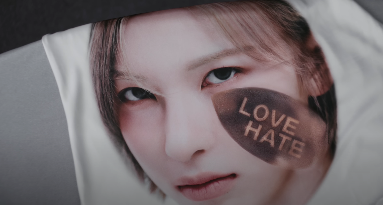 NMIXX(엔믹스) SPINNIN' ON IT