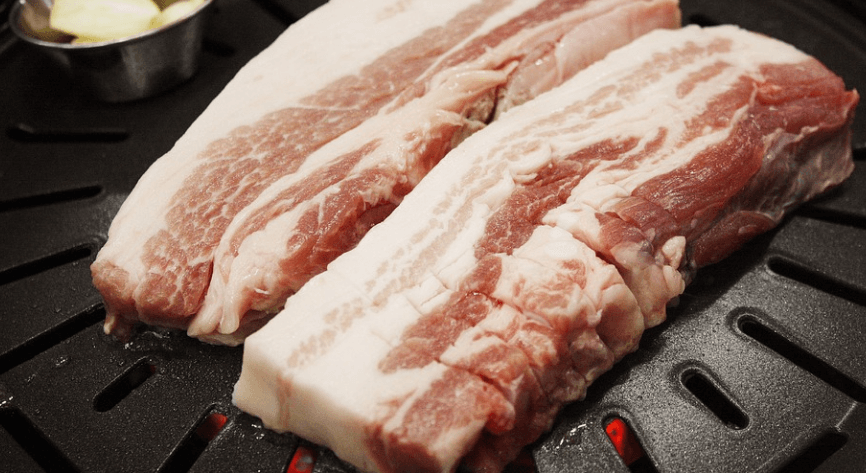 구내염에 좋은 음식 돼지 고기