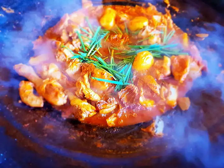 솥뚜껑 닭볶음탕 참나무 장작 솥뚜껑 묵은지 삼겹살 원주 맛집 추천