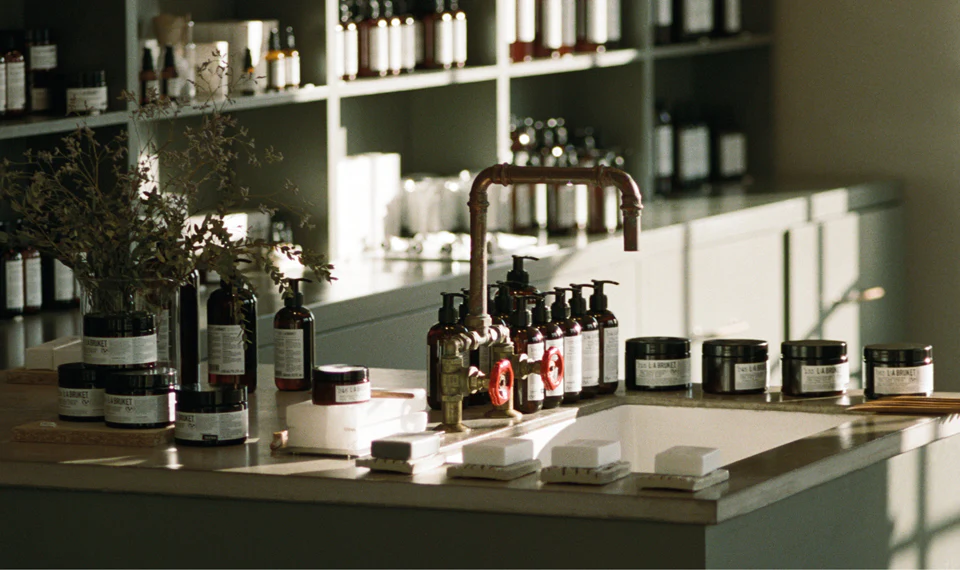 라부르켓-스웨덴-매장