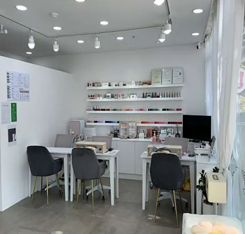 메이브네일