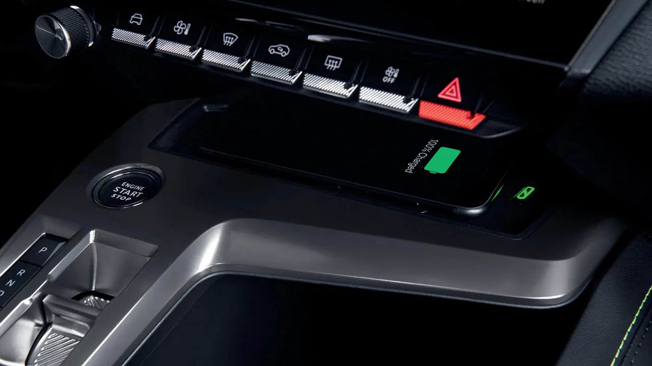 2025 푸조 308 스마트 하이브리드 차량 정보 이미지