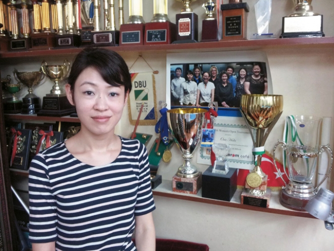 한때 세게쓰리쿠션 당구를 주름 잡았던 일본의 히다 오리에 선수