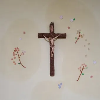 천주교와 개신교 십자가 모양과 의미의 근본적인 차이점 비교 분석_11