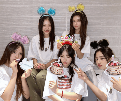 뉴진스 글로벌 500인