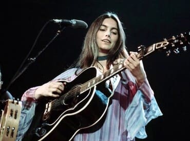 에밀리 해리스 연주