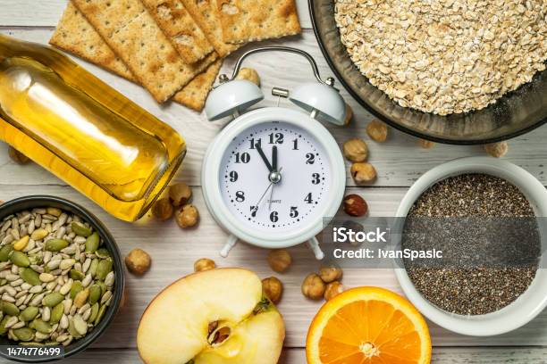 저탄고지와 단식의 연령대별 효과