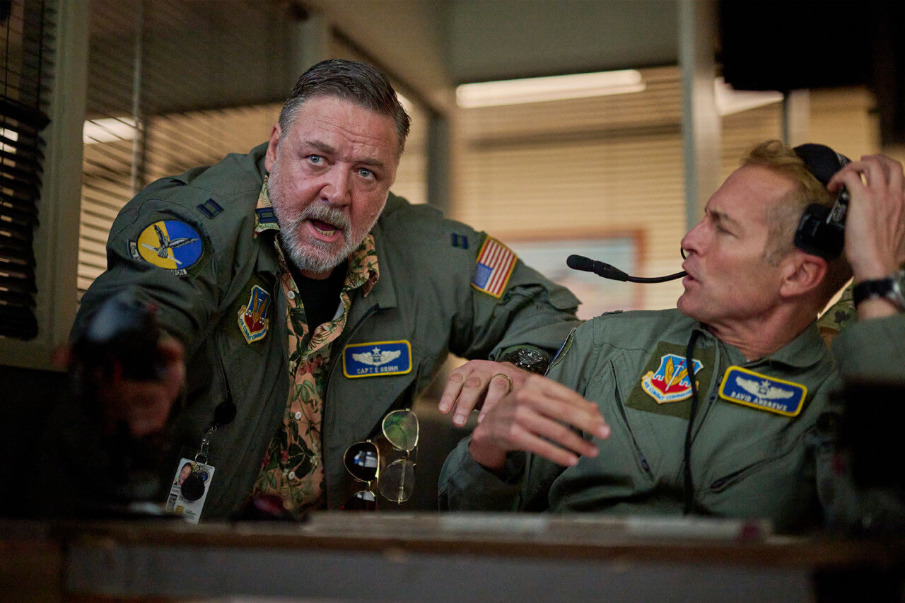 영화 랜드 오브 배드