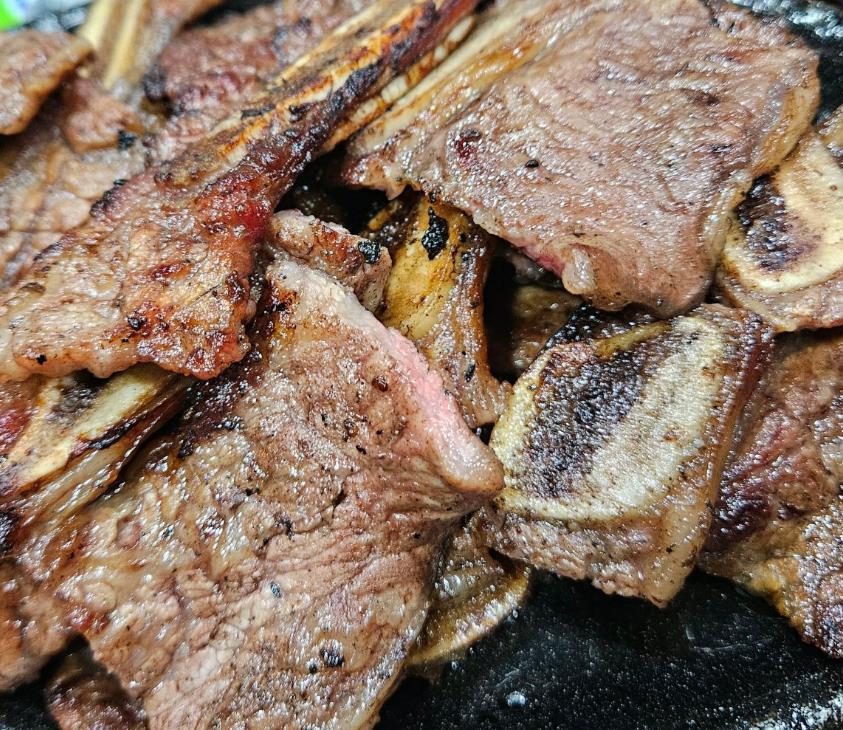 맛있게 구워진 생방송투데이 인생분식 LA갈비