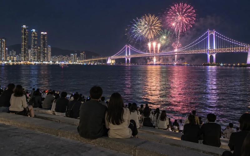 2026 부산불꽃축제 완벽 가이드 &mdash; 일정&middot;명당 6곳&middot;교통통제&middot;유료좌석