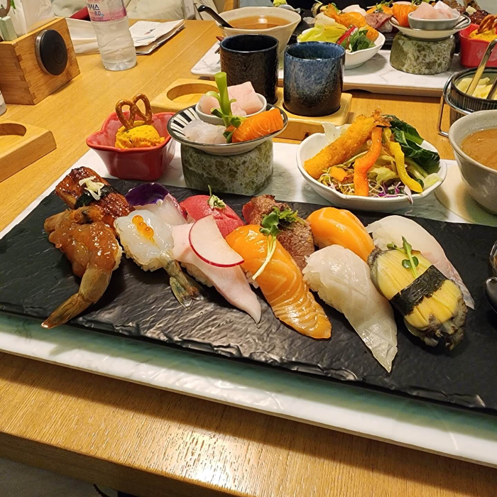 스반best메뉴-초밥-스시-종류-12pc