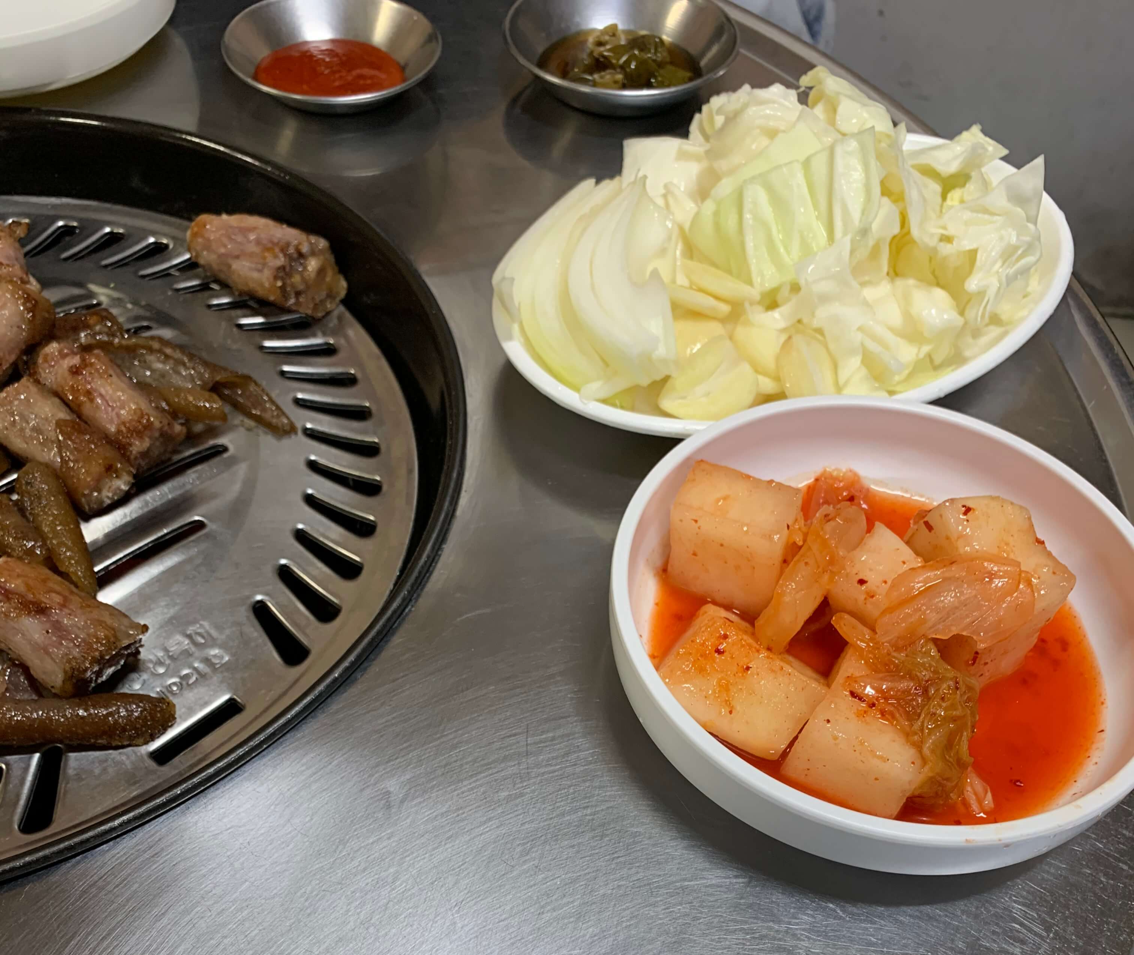 용마루굴다리껍데기 반찬