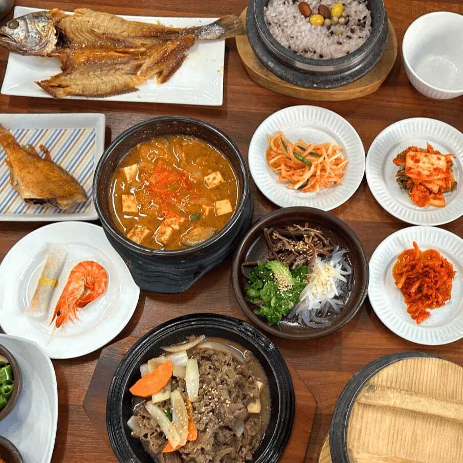 석정 한정식 음식 이미지