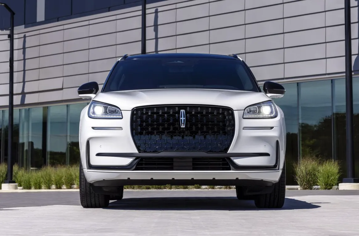 코세어 페이스리프트 정면