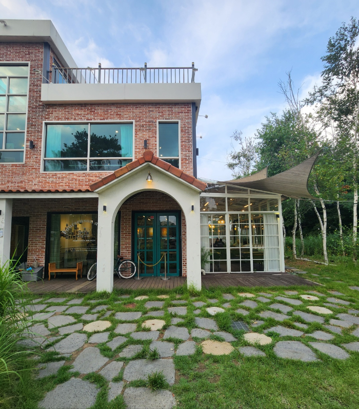 포시즌 어데이 카페