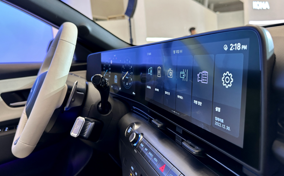 신형-코나-내부: 디지털-클러스터와-내비게이션