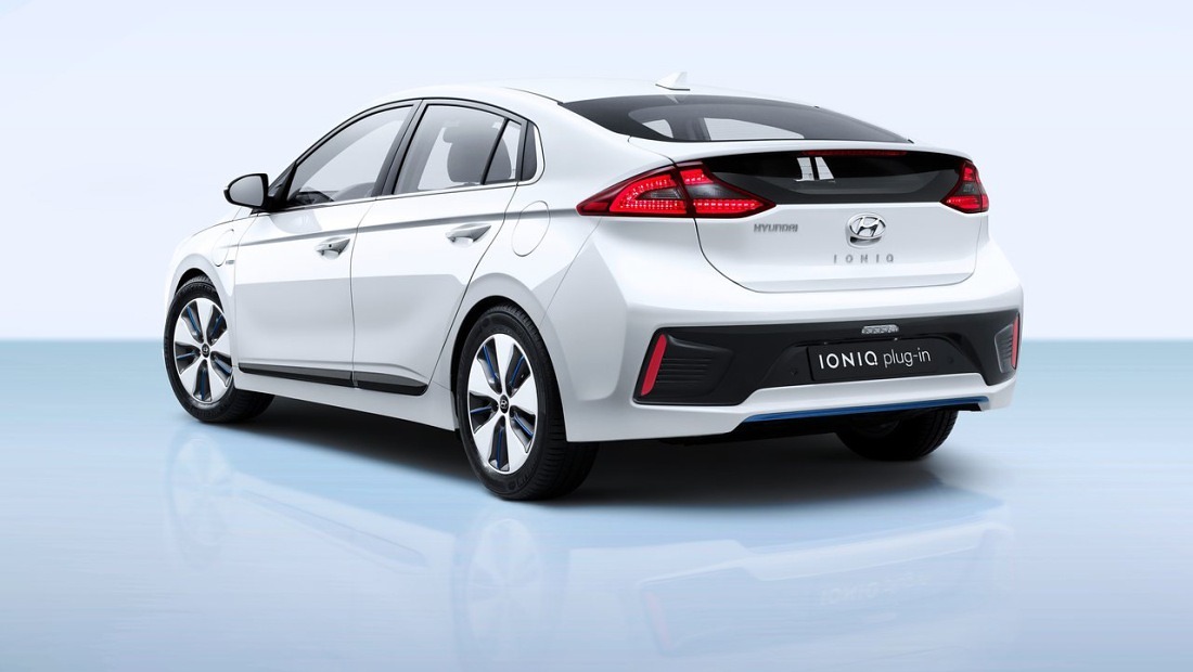 현대 2018년식 아이오닉 플러그인 하이브리드 출처 다음자동차